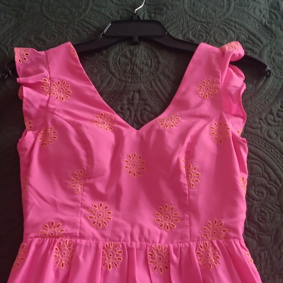 Lilly Pulitzer Dresses & Skirts - Lilly Pulitzer Lillyanne Midi Dress in Aura Pink Days Bloom Eyelet Sz 00